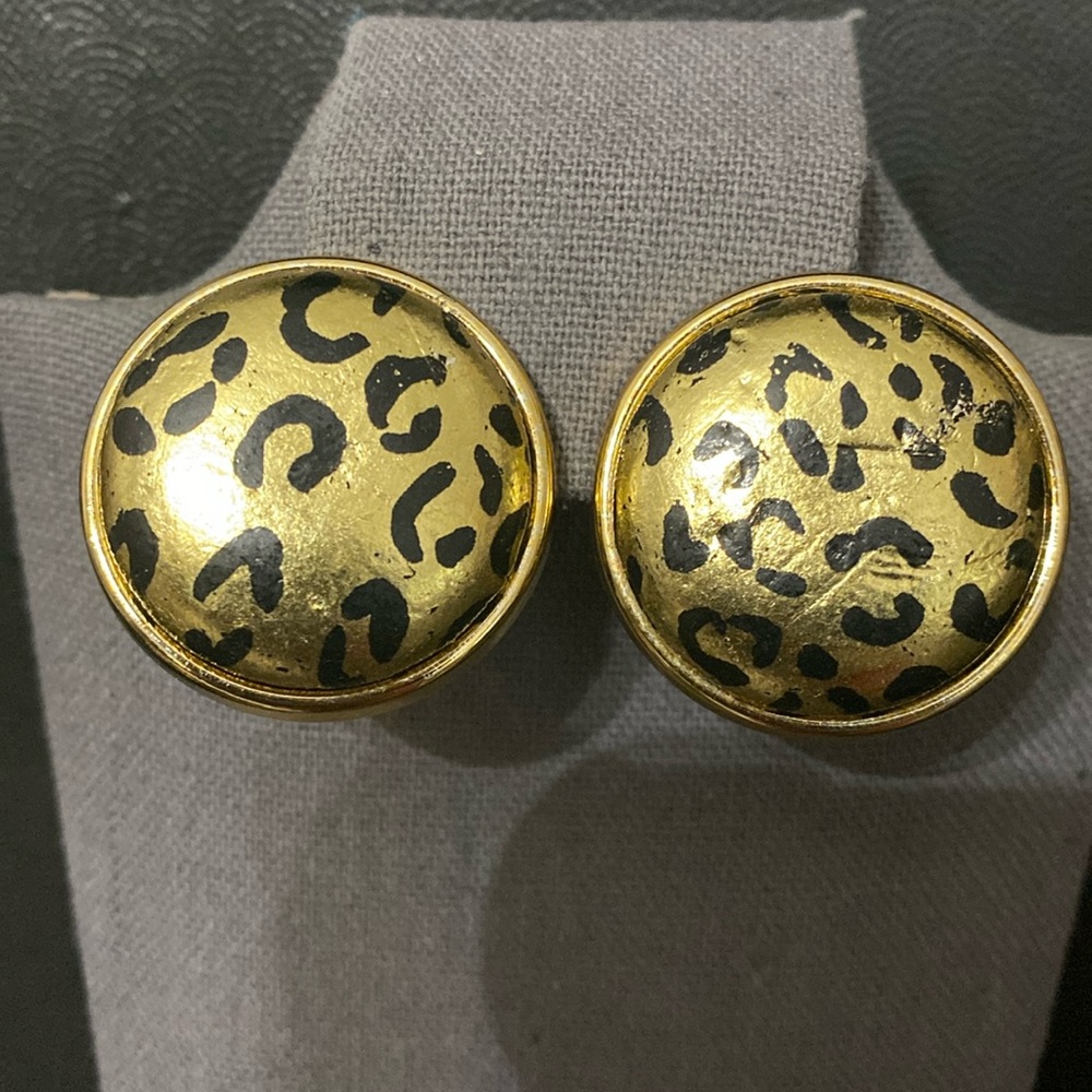 COPY - Vintage Acrylic Button Faux Animal Pattern  & Gold tone clip-on Earrings